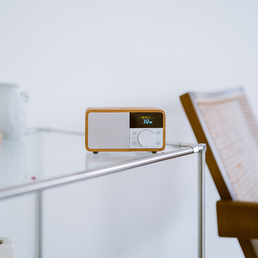 Sangean WR-305 OLEDディスプレイ搭載FMラジオ・Bluetoothスピーカー